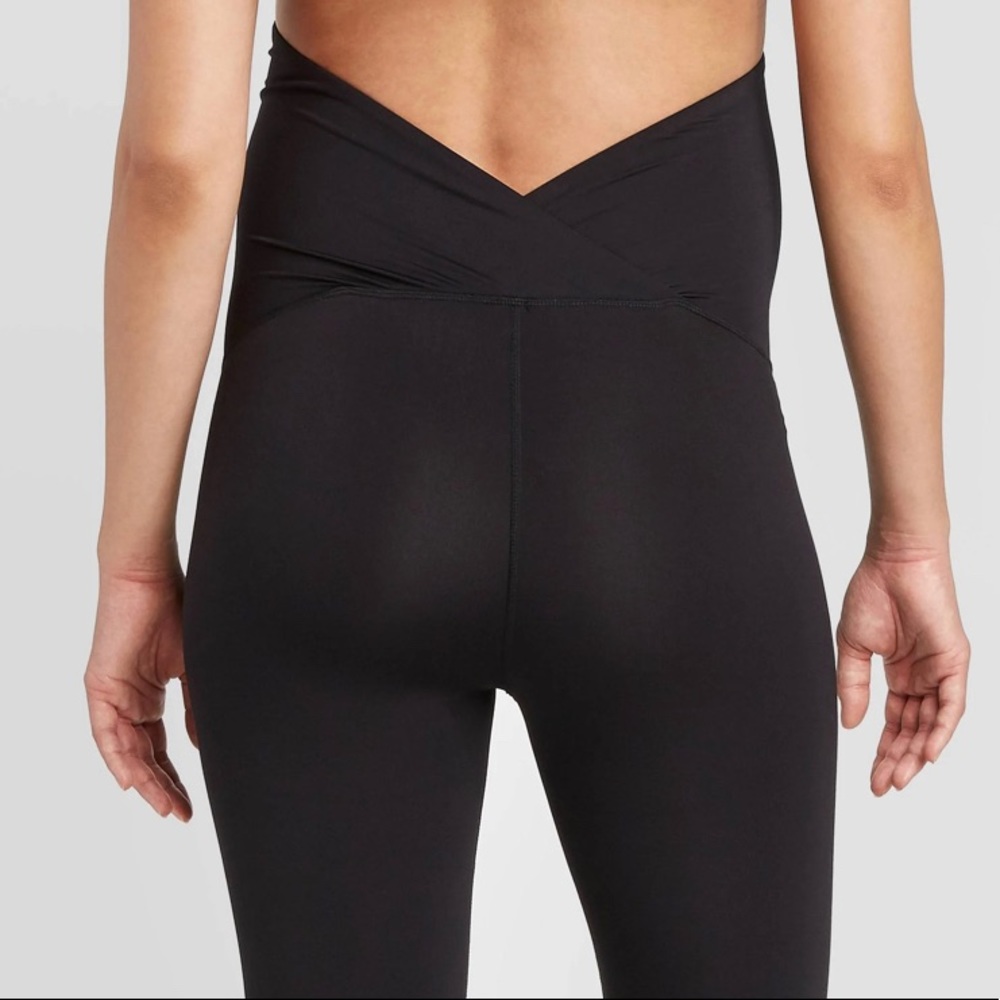 Ingrid & Isabel Women's Belly Legging m NEw no tags - Picture 2 of 15